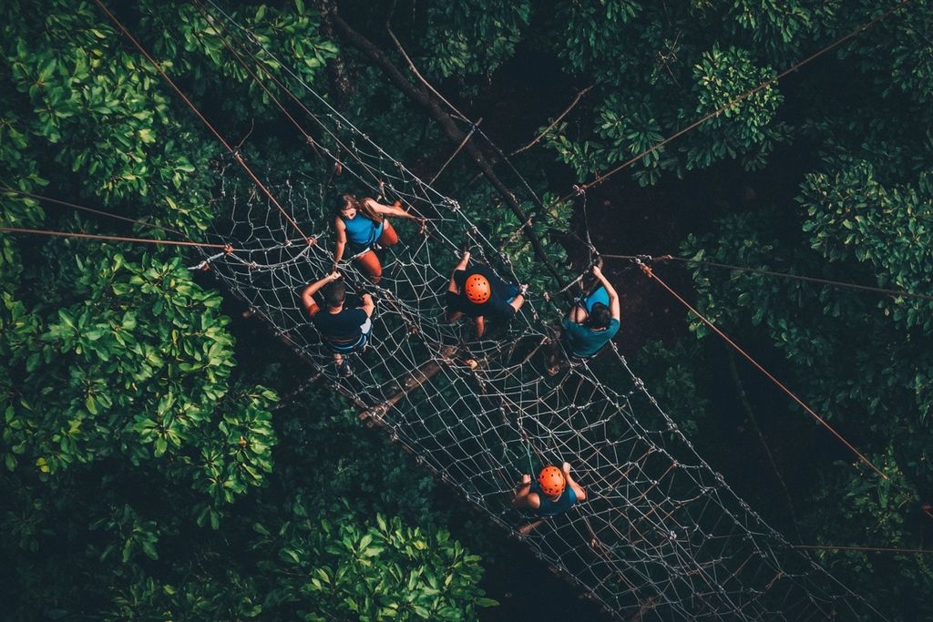 Team Building Inoubliable avec l'Entreprise au Stade Saint-Martin : Découvrez le Centre de Sports d'Aventure